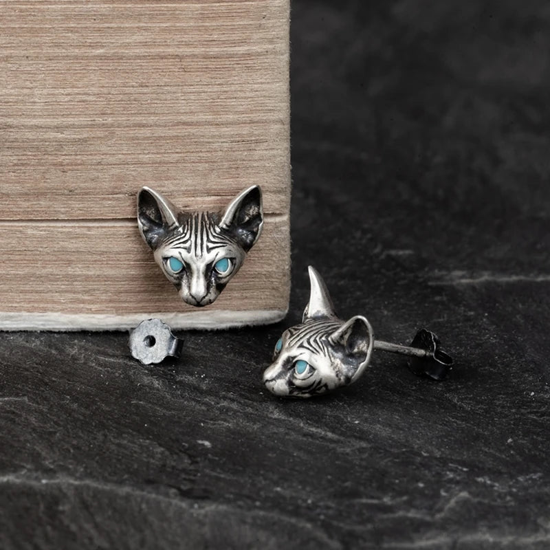 Blue Eyes Cat Stud Earrings in 925 Sterling Silver