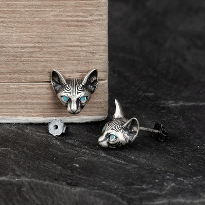 Blue Eyes Cat Stud Earrings in 925 Sterling Silver